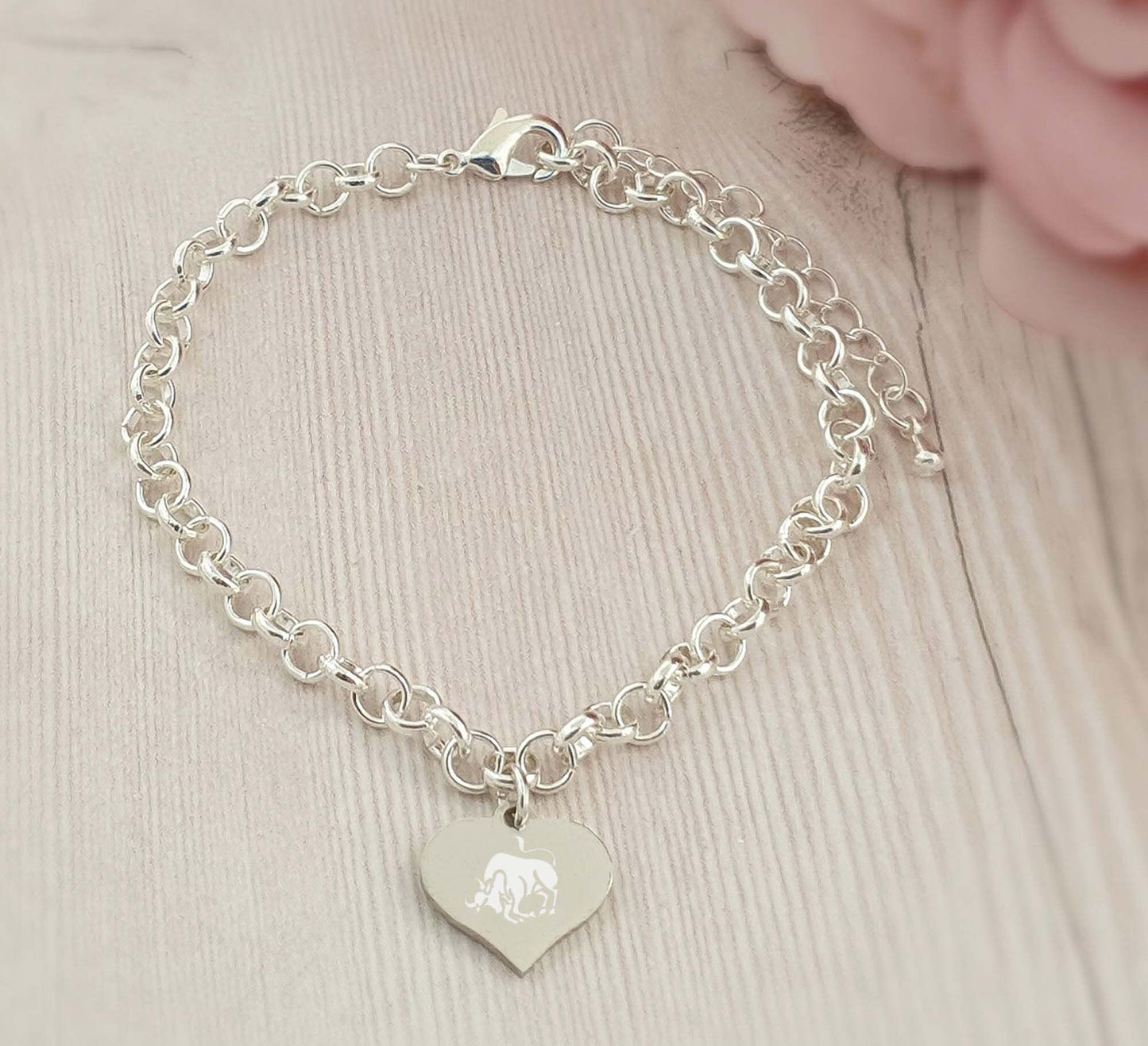 SanaBelle™ Zodiac Horoscope Birthday Personalised Engraved Name Heart Charm Link Bracelet - Available in Various Sizes