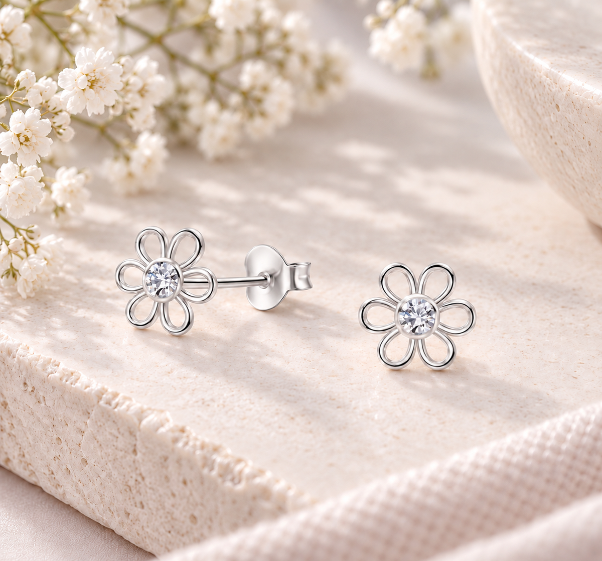 925 Sterling Silver Flower Stud Earrings with cubic zirconia centre