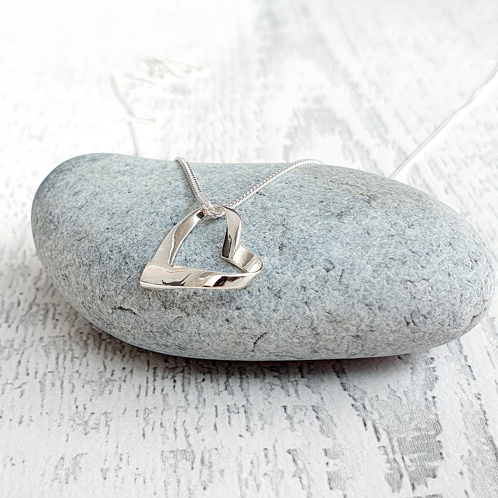 Sister Gift | Ribbon Heart Necklace in Sterling Silver 925 | Personalised Jewellery