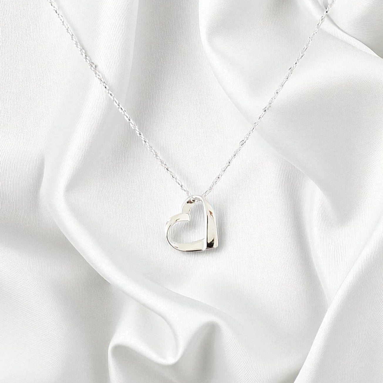 Mother of the Bride Ribbon Heart Necklace in Sterling Silver 925