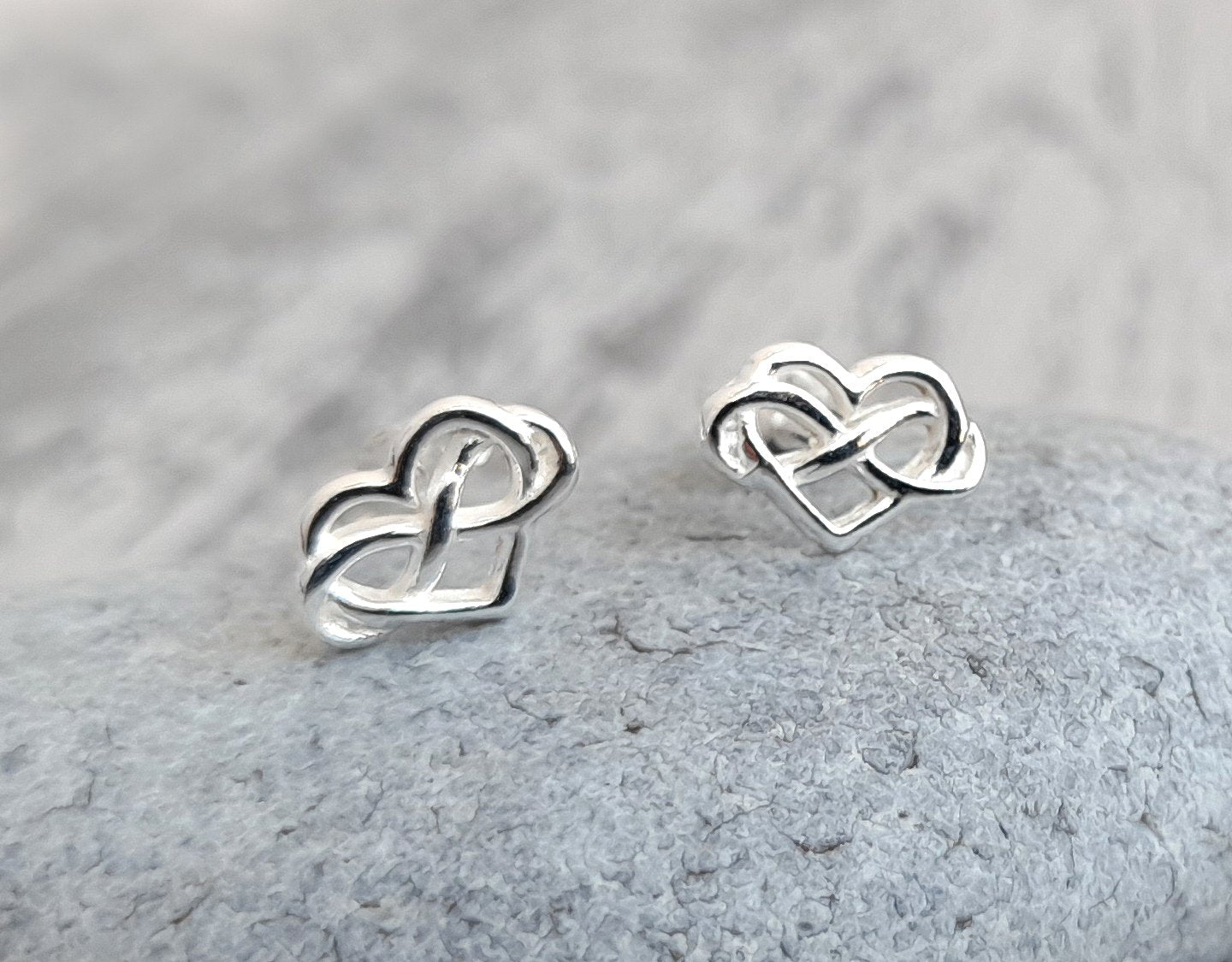 Sister Gift, Infinity Heart Stud Earrings, Personalised Gift for Sister, Message Jewellery